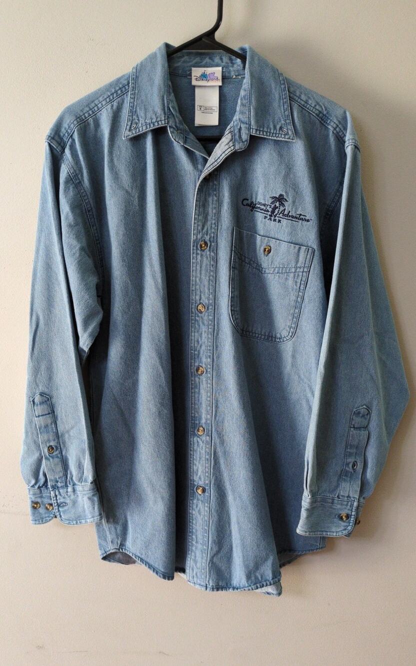 Disney California Adventure Mens Small Long Sleeve Button Down Denim Shirt Blue